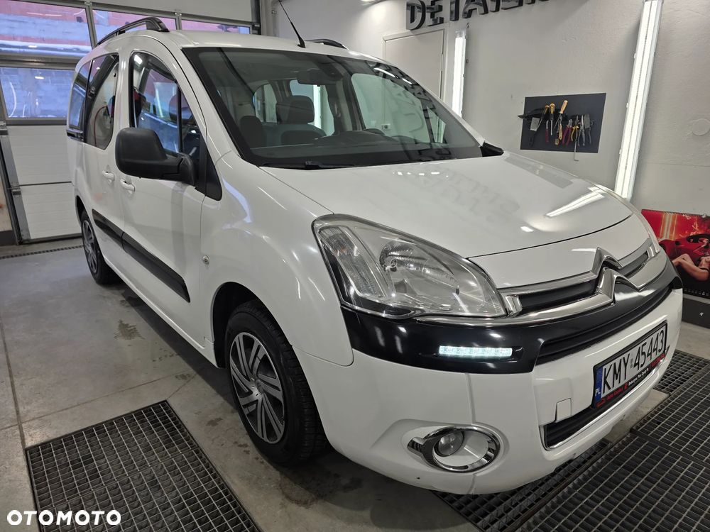 Citroën Berlingo Multispace e-HDi 90 FAP EGS6 Exclusive - 19