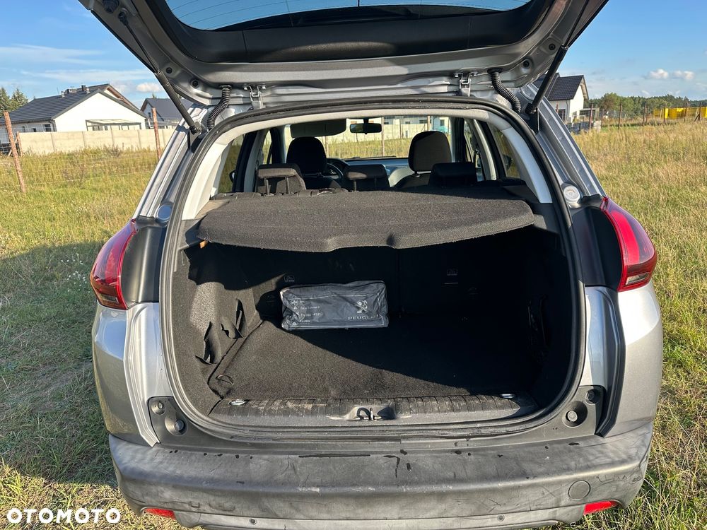 Peugeot 2008 1.6 BlueHDi Style - 16
