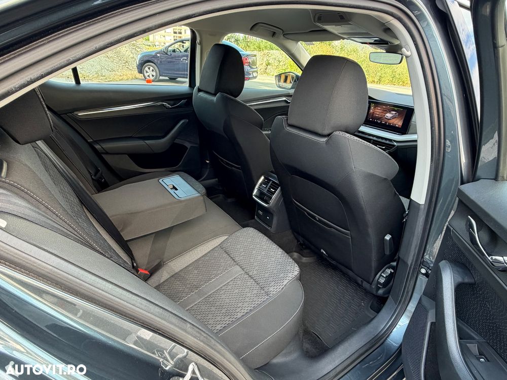 Skoda Octavia 2.0 TDI DSG Style - 8