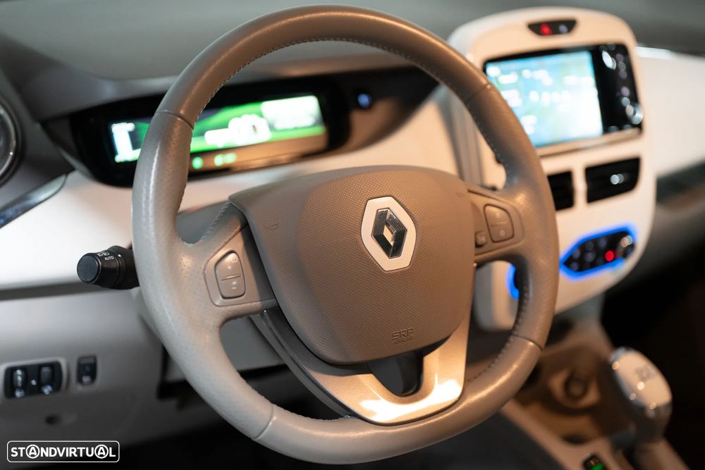 Renault Zoe (c/ Bateria) 41 kwh Intens - 24