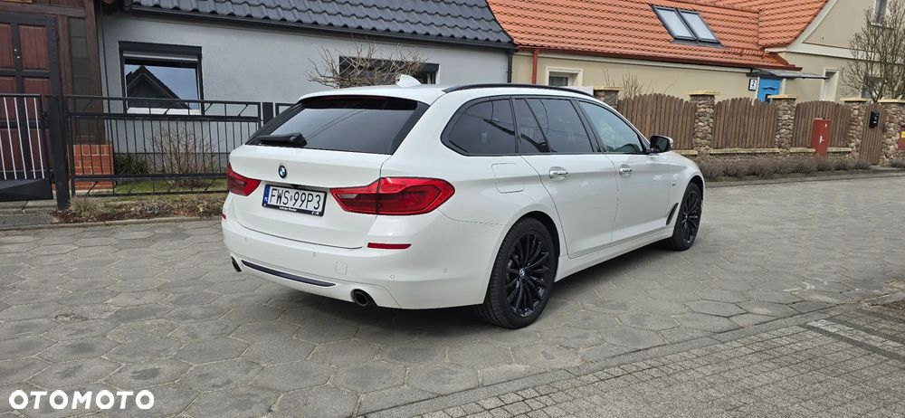 BMW Seria 5 520d xDrive Sport Line - 7
