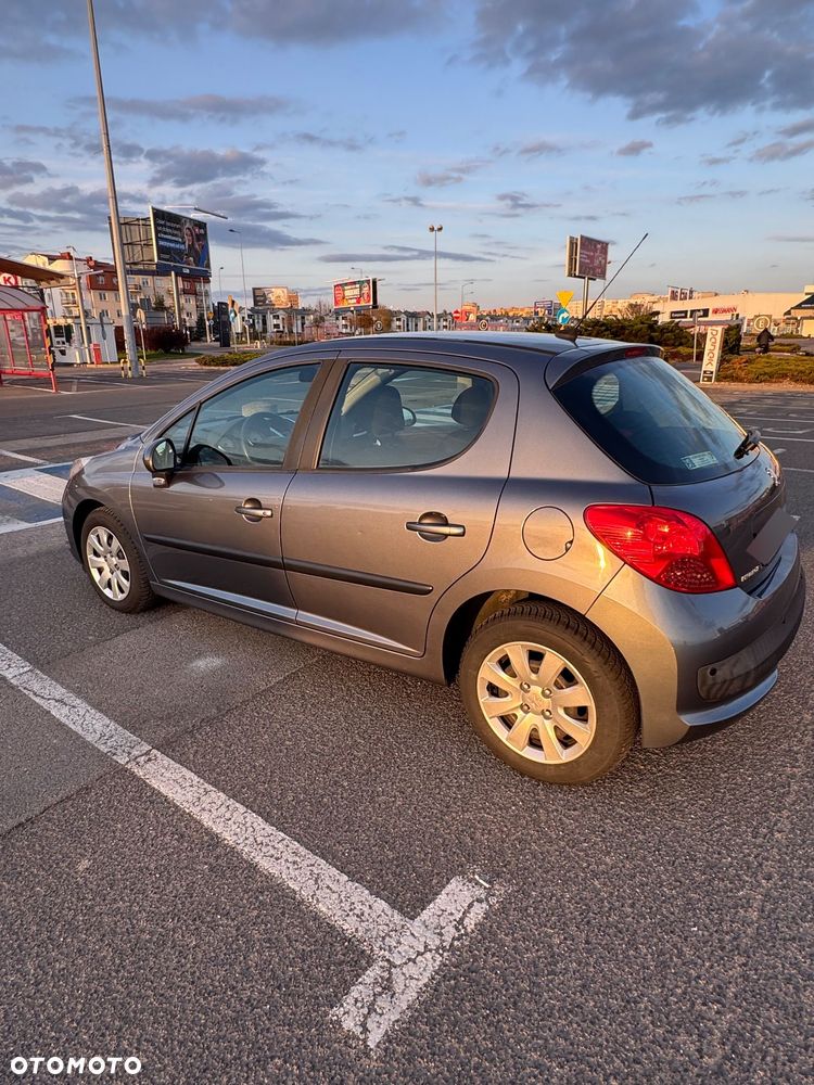 Peugeot 207 1.4 nICE - 9