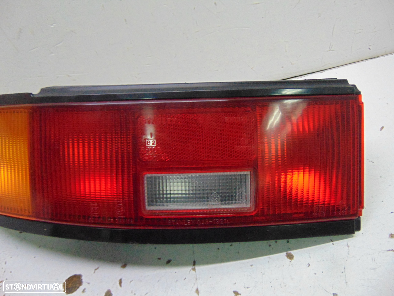 Mazda 323 farolim - 3