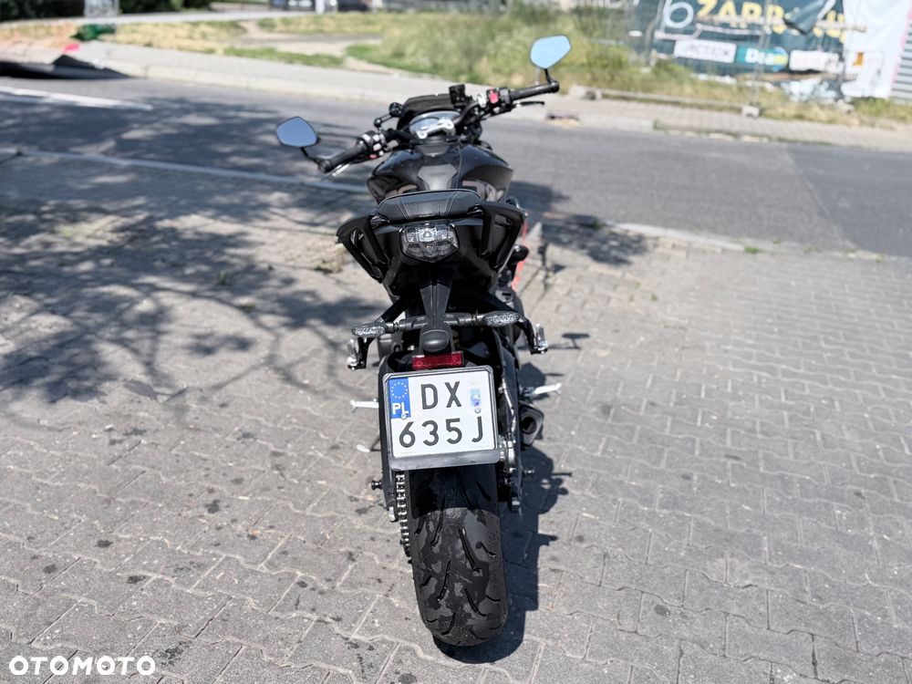 Triumph Street Triple - 3