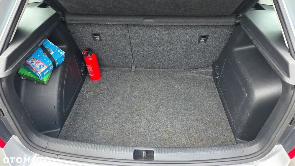 Skoda RAPID 1.4 TDI DPF Ambition DSG - 12