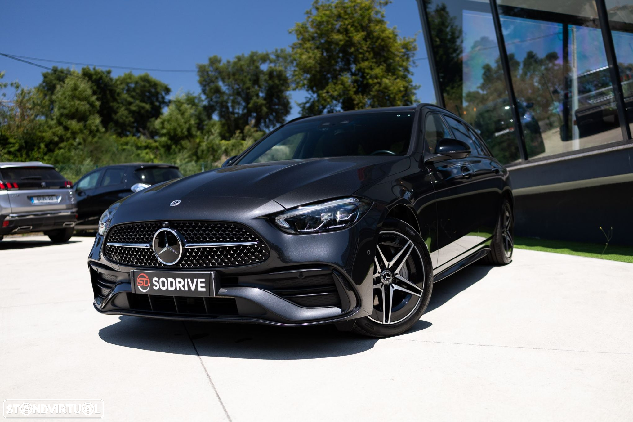 Mercedes-Benz C 300 e AMG Line - 3