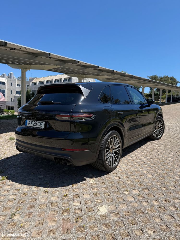 Porsche Cayenne E-Hybrid Platinum Edition - 4