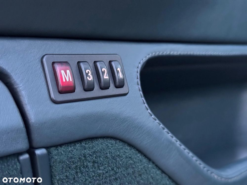 BMW Seria 7 750i - 9