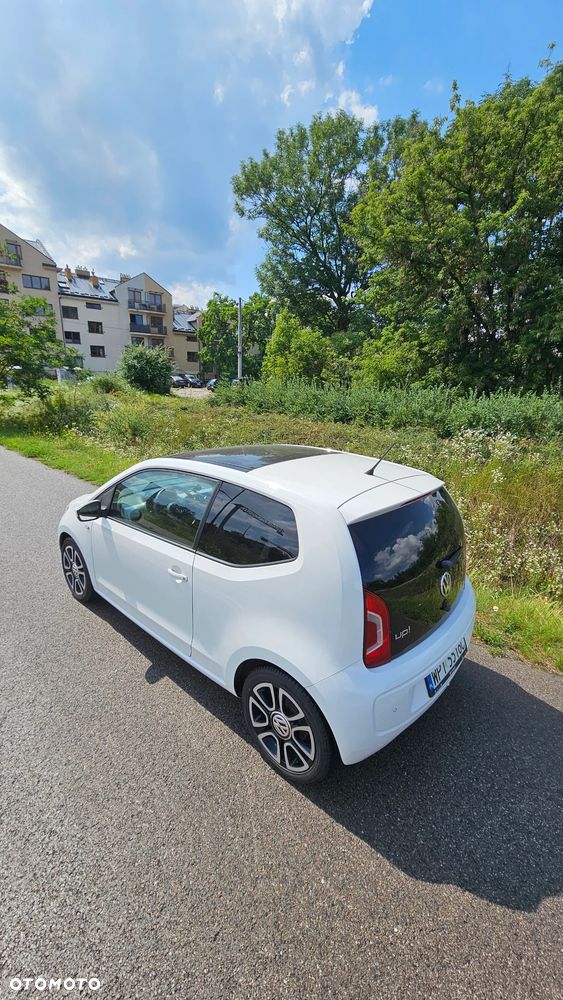 Volkswagen up! 1.0 high - 4
