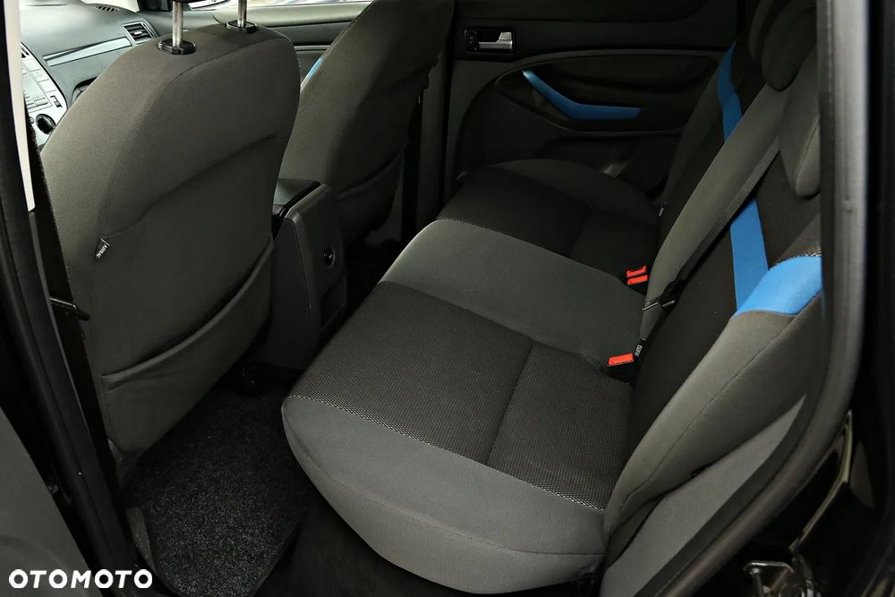 Ford Kuga 2.0 TDCi 2x4 Trend - 30