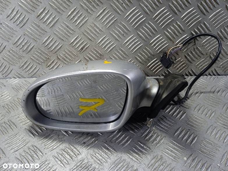 LUSTERKO LEWE VOLKSWAGEN PASSAT B5 - 1