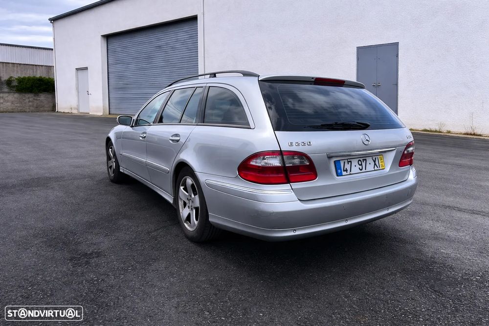 Mercedes-Benz E 220 CDI Avantgarde - 4