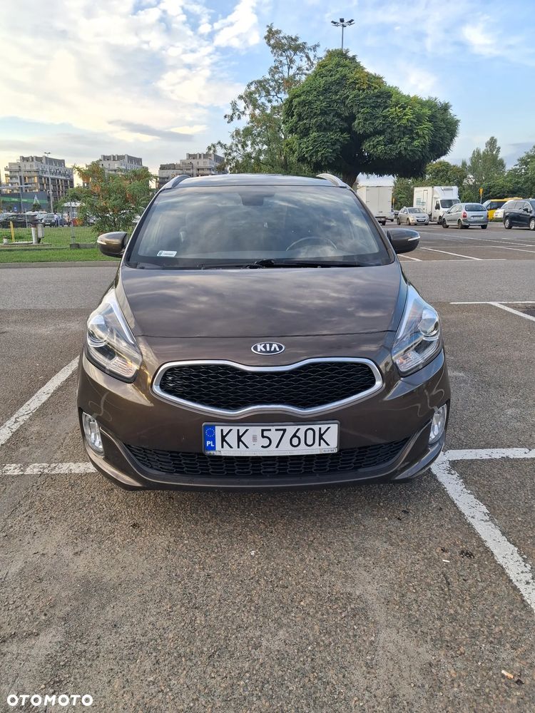 Kia Carens 1.6 GDI L - 1