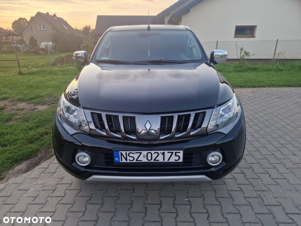 Mitsubishi L200 2.4 d DC Instyle Premiere Edition - 4