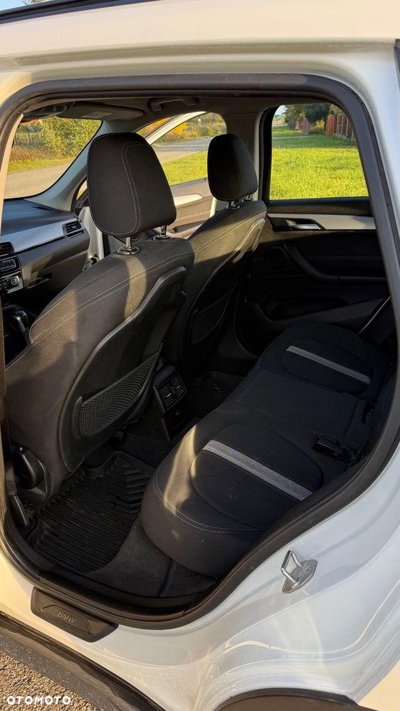 BMW X1 - 10
