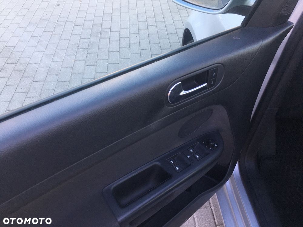 Volkswagen Golf Plus 1.4 Comfortline - 11