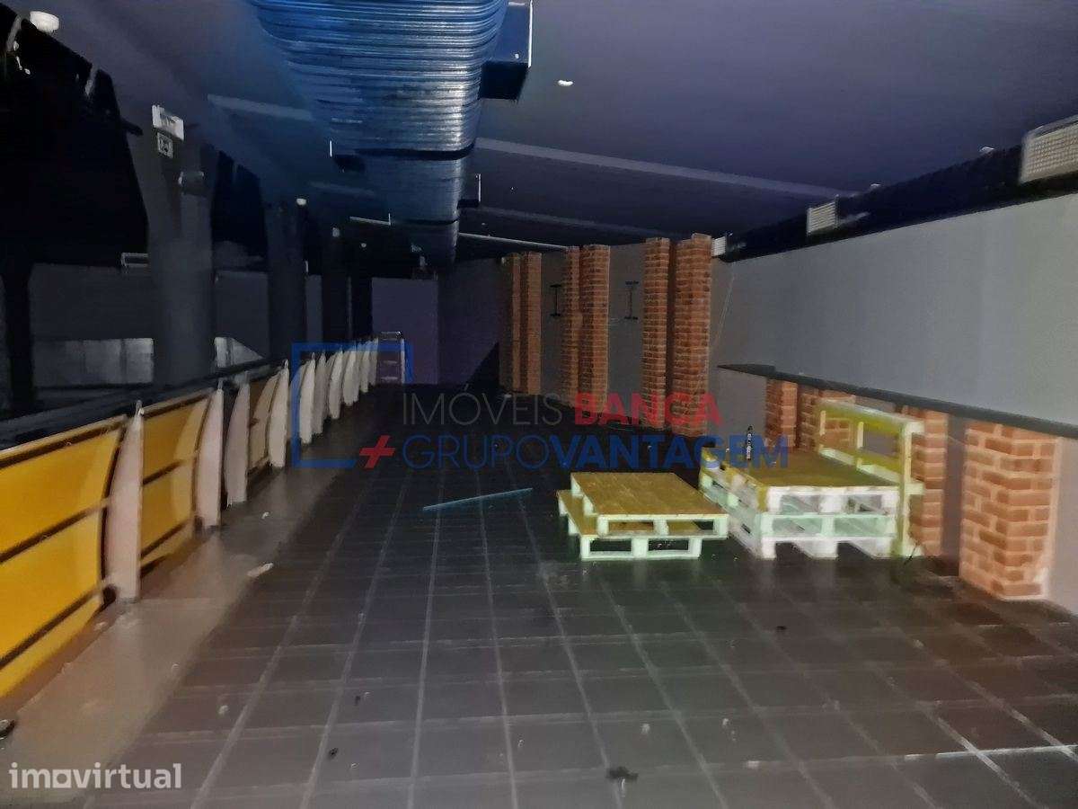 Prédio urbano, comercial/serviços, em Mora, Évora - Grande imagem: 2/28