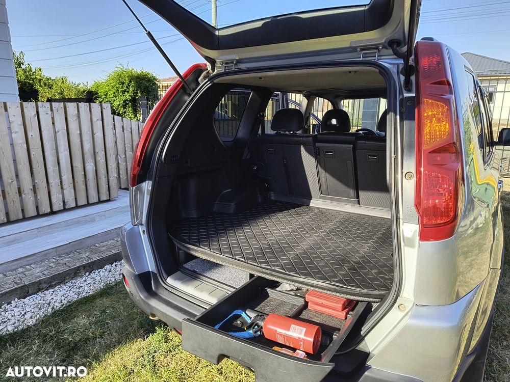 Nissan X-Trail 2.0 dCi DPF All Mode 4X4-i Elegance Aut - 11