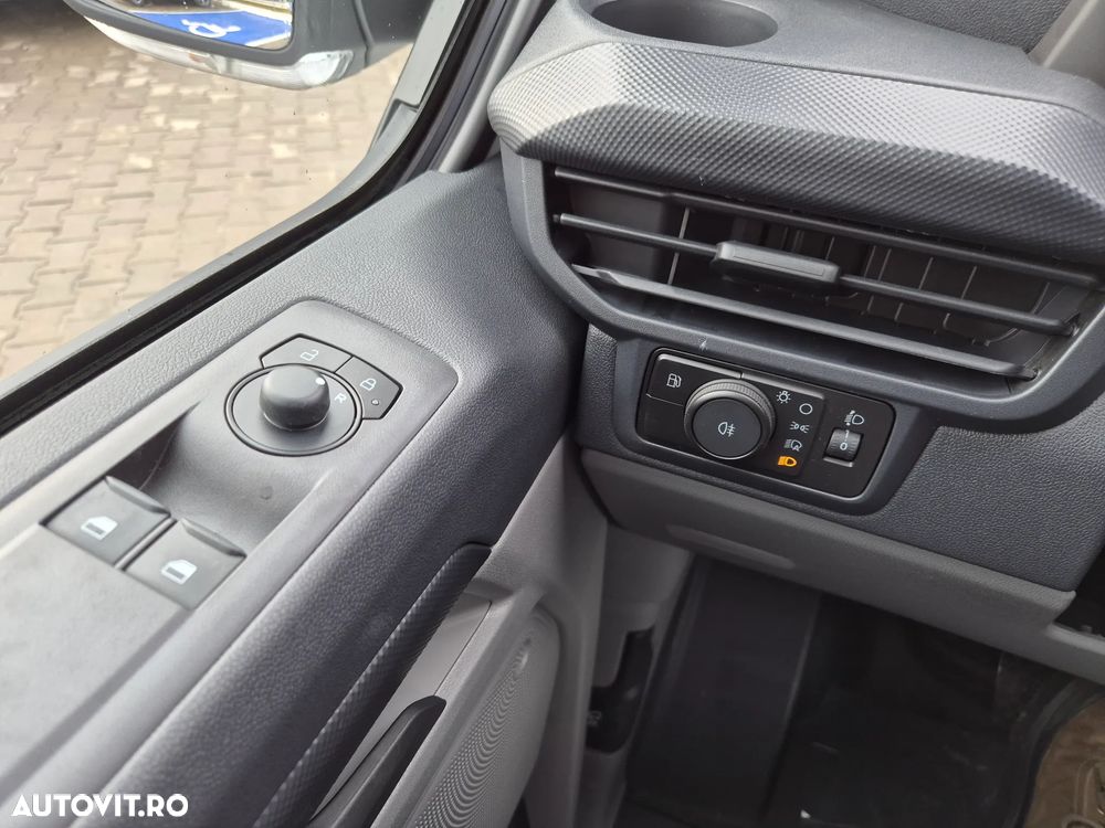 Ford Transit Custom - 19