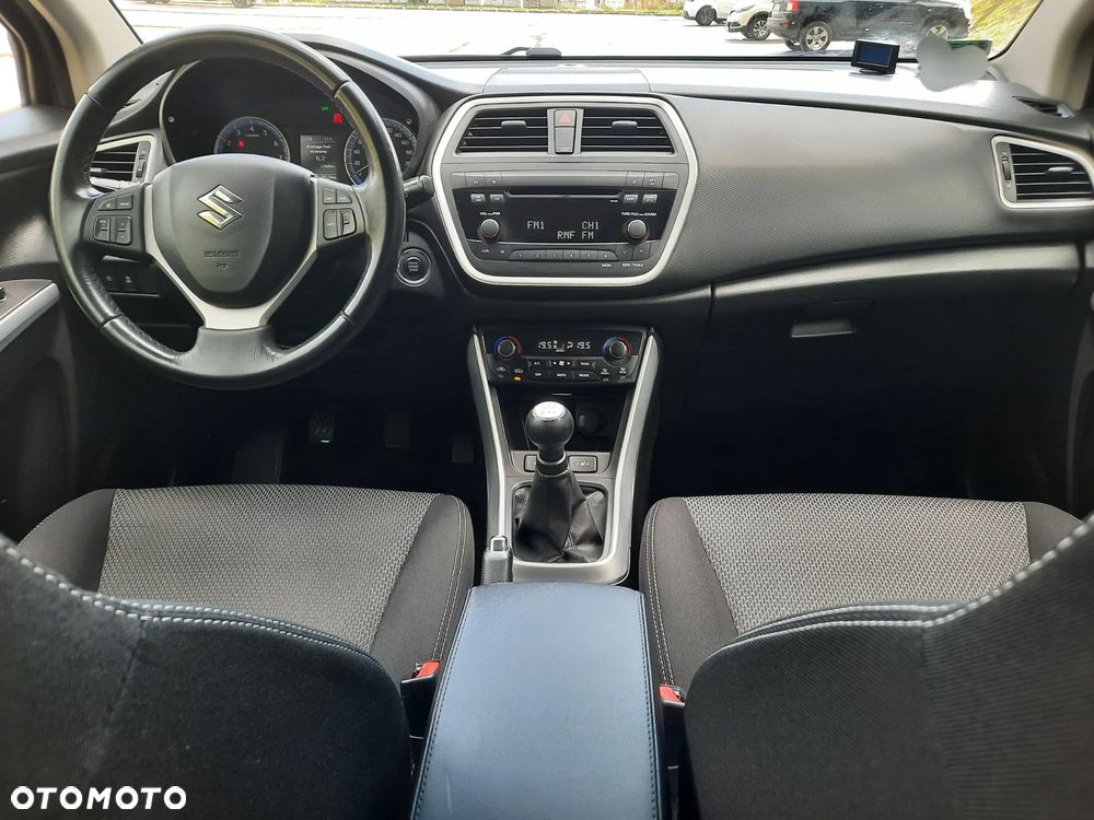 Suzuki SX4 S-Cross 1.6 Premium - 5
