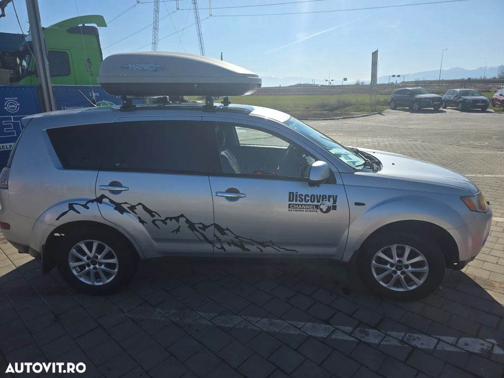 Mitsubishi Outlander 2.0 DI-D 4WD Inform - 3