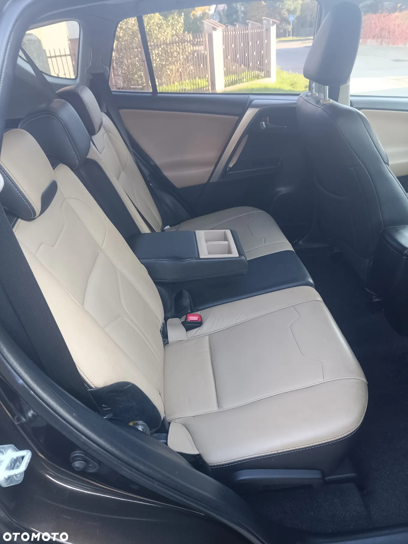 Toyota RAV4 2.0 D-4D Prestige - 13