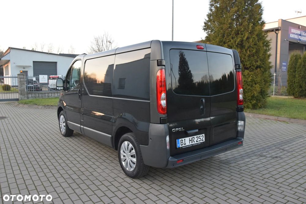 Opel vivaro - 4