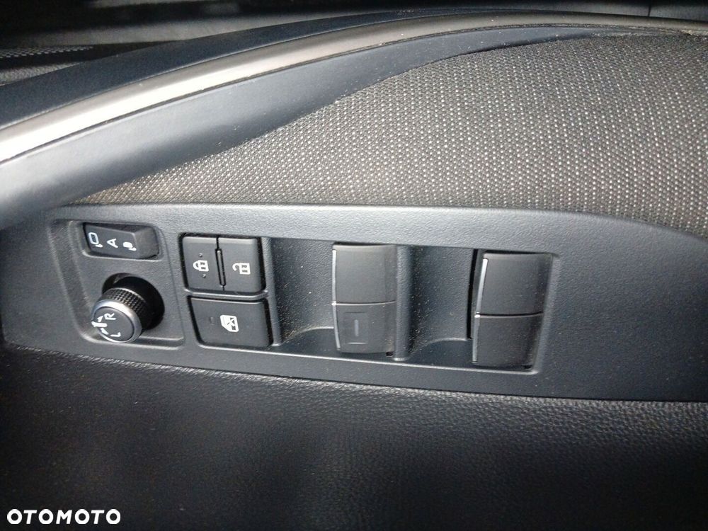 Toyota Corolla 1.8 Hybrid Comfort - 23