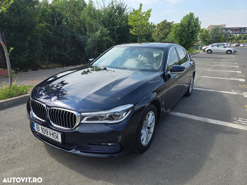BMW Seria 7 740e iPerformance - 10