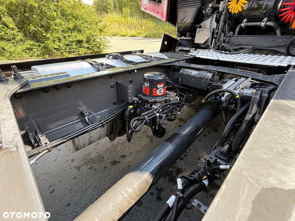 Renault T480 HIGH CAB* EU6* PO WYMIANIE SPRZĘGŁA, TURBO, KOMPRESORA* ALUSY* LODOWKA* ACC* KLIMA DACHOWA* Z FRANCJI* - 9