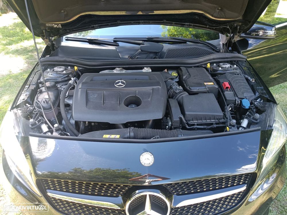 Mercedes-Benz A 160 Limousine ver-d-urban - 2
