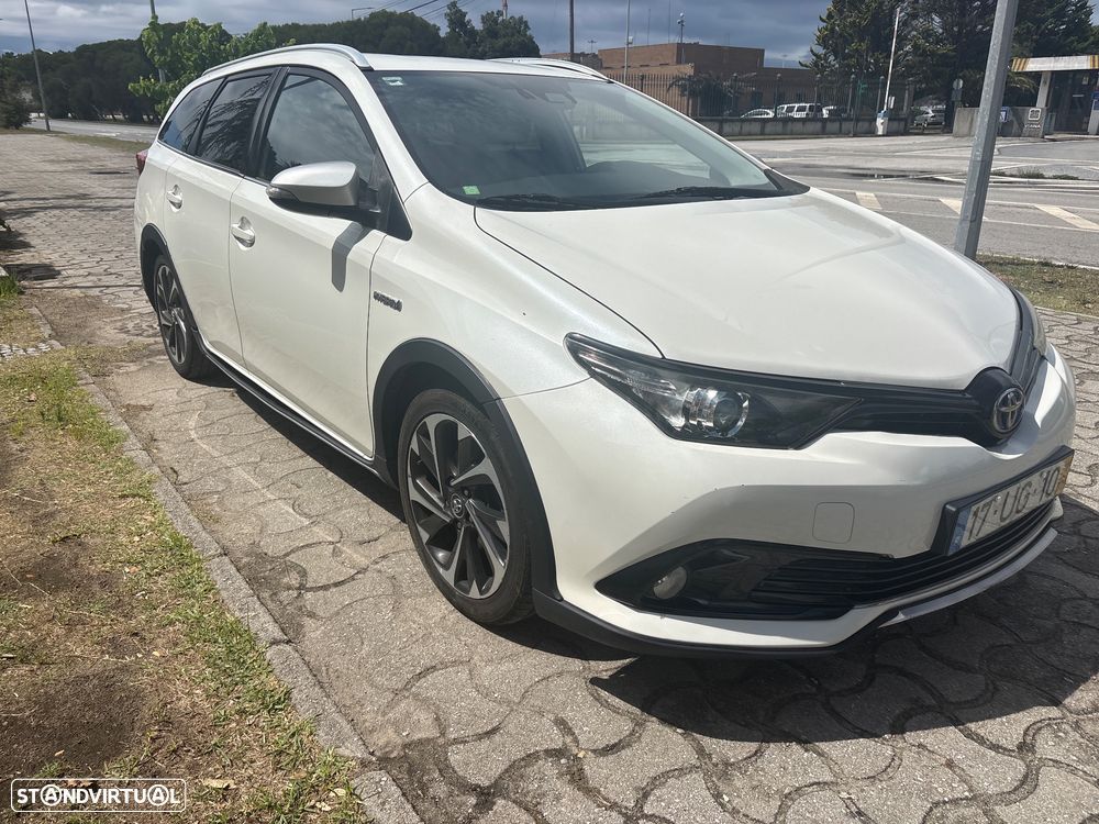 Toyota Auris Touring Sports 1.8 HSD Comfort+P.Sport - 3