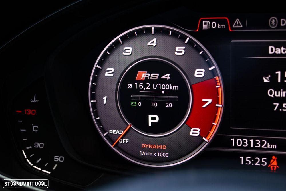 Audi RS4 Avant - 30