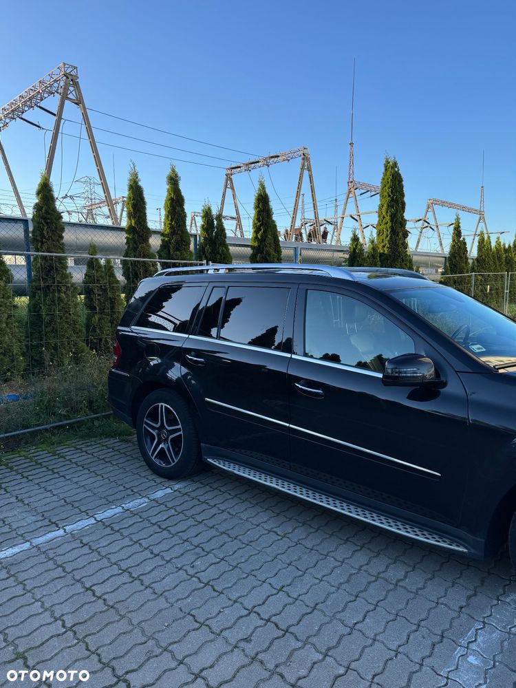 Mercedes-Benz GL 450 CDI - 25