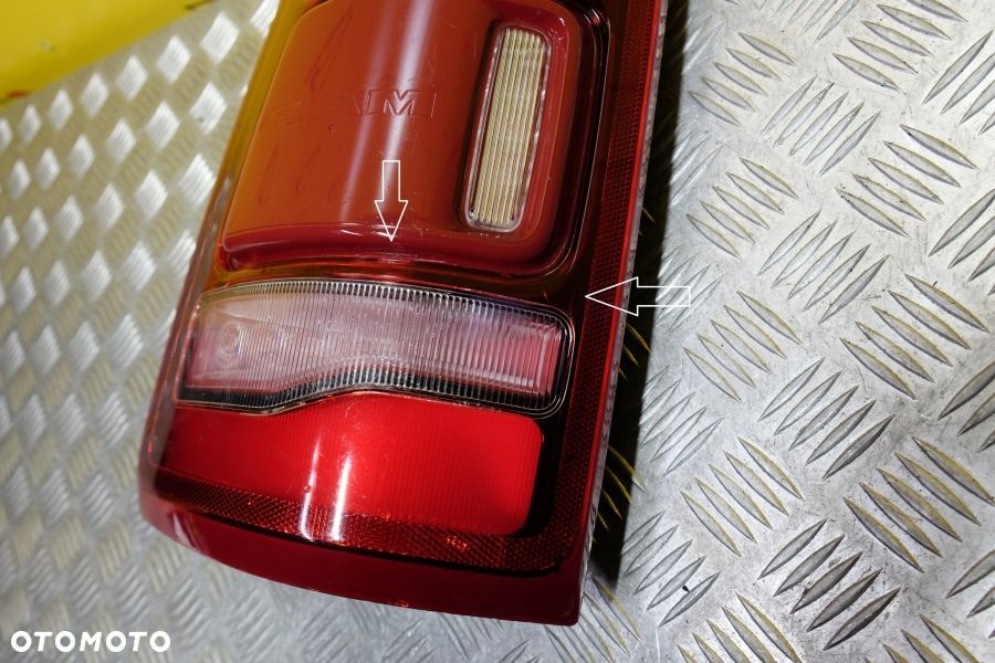 DODGE RAM 1500 2019- LAMPA TYŁ LEWA LED USA - 10