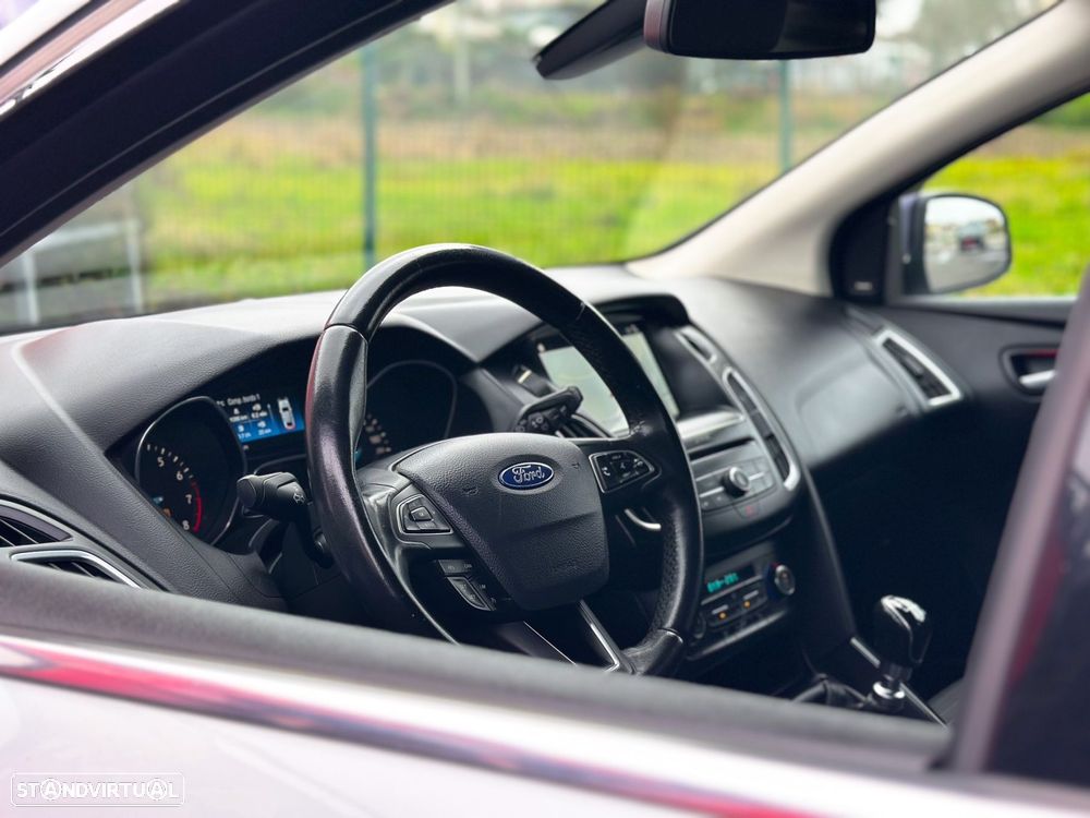 Ford Focus 1.0 EcoBoost Active - 2