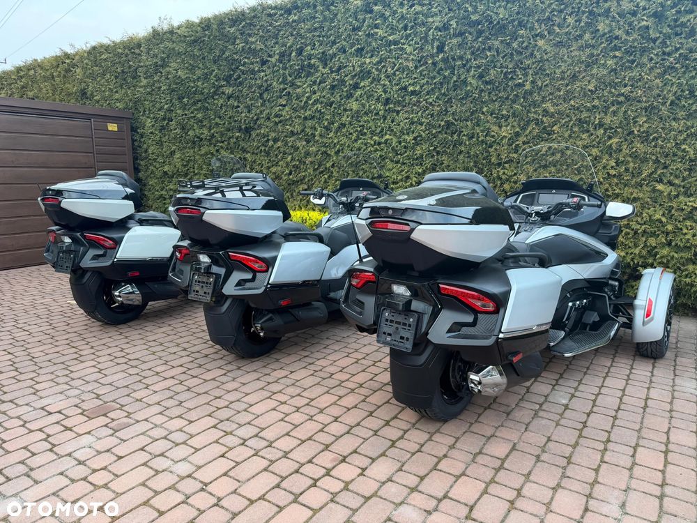 Can-Am Spyder - 4
