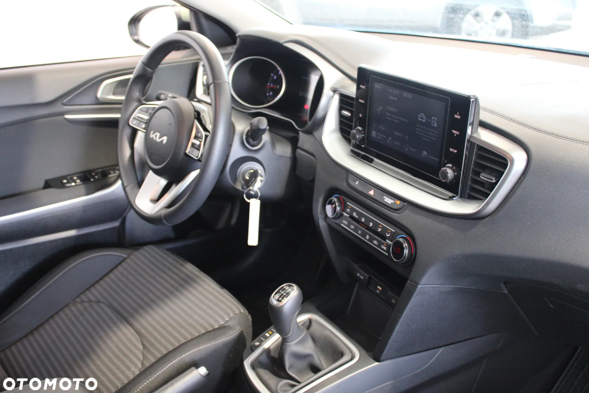 Kia Ceed 1.5 T-GDI M - 17