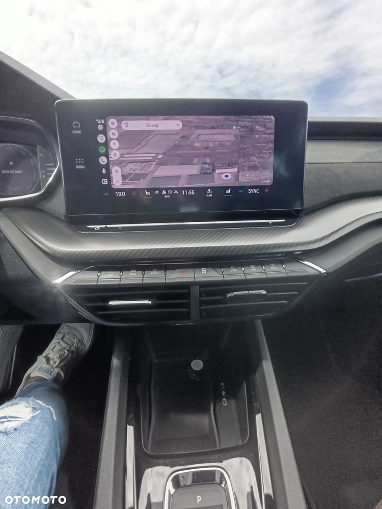 Skoda Octavia 2.0 TDI RS DSG - 11