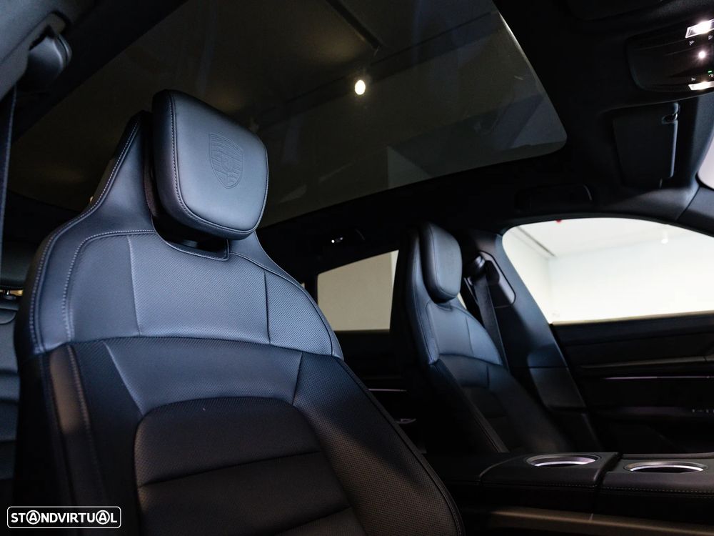 Porsche Taycan Sport Turismo 4S - 36