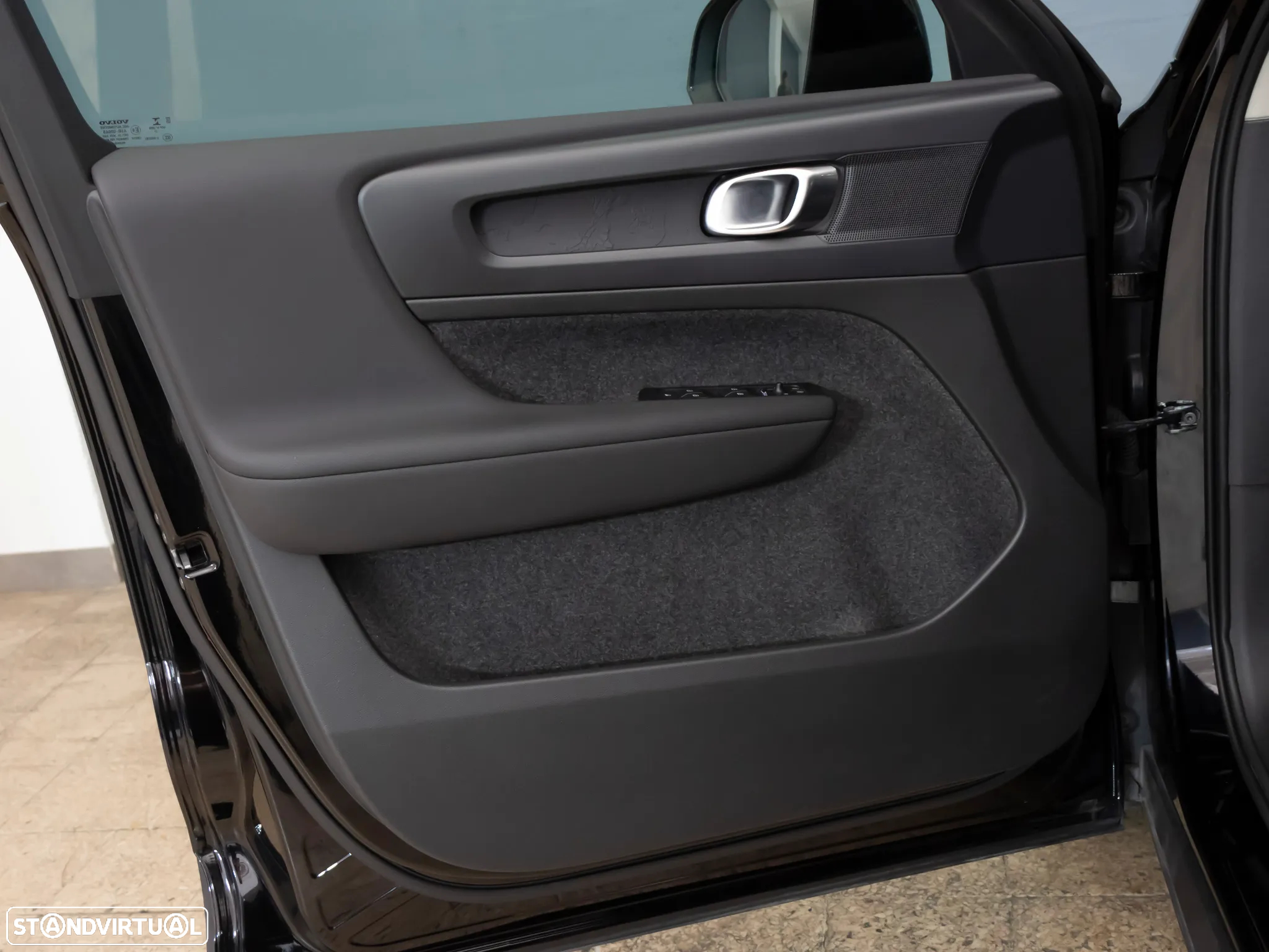 Volvo XC 40 1.5 T2 Momentum Core - 15
