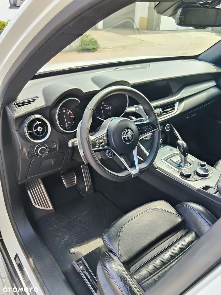 Alfa Romeo Stelvio 2.0 Turbo TI Q4 - 23