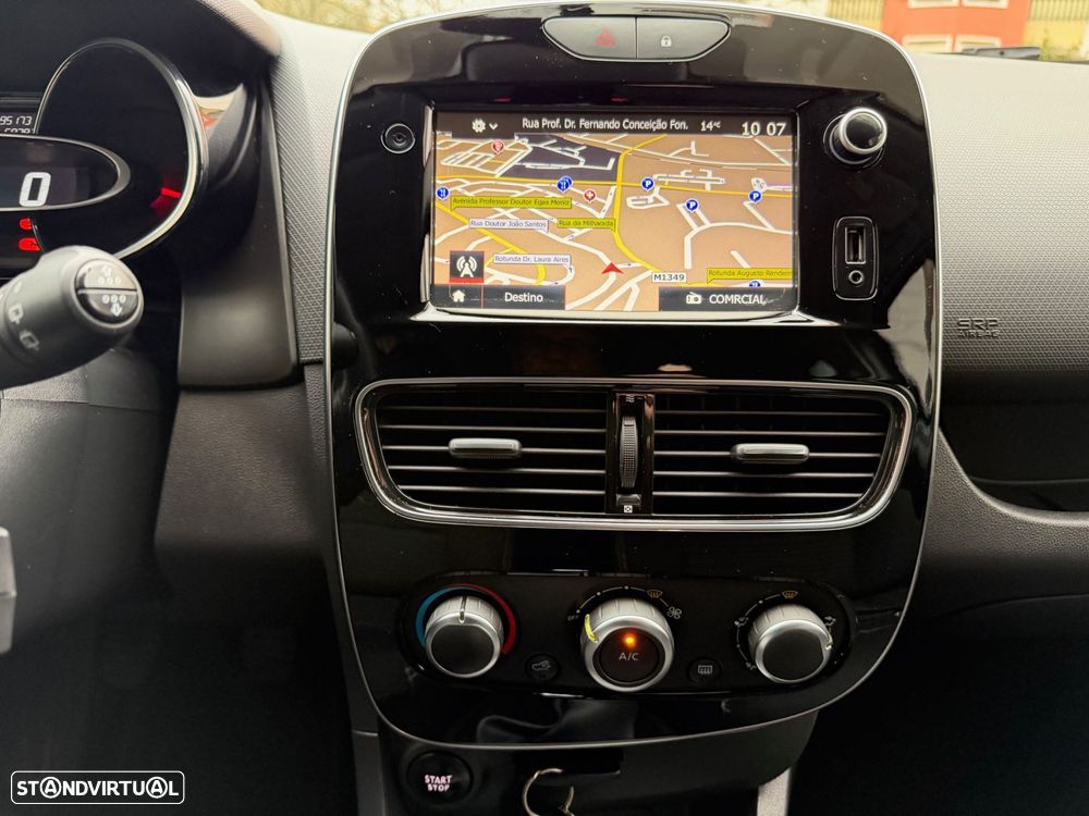 Renault Clio 0.9 TCe Limited - 12
