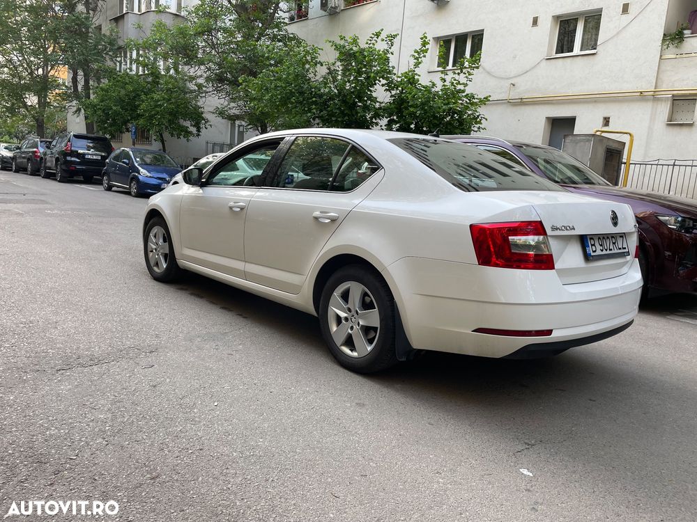 Skoda Octavia 1.6 TDI Ambition - 4