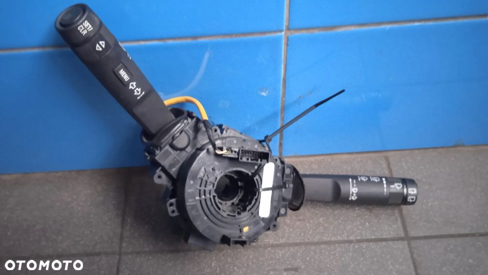 Manetka przełącznik świateł kierunkowskazów taśma Opel Astra J IV 20817720 20941131 13579487 - 1