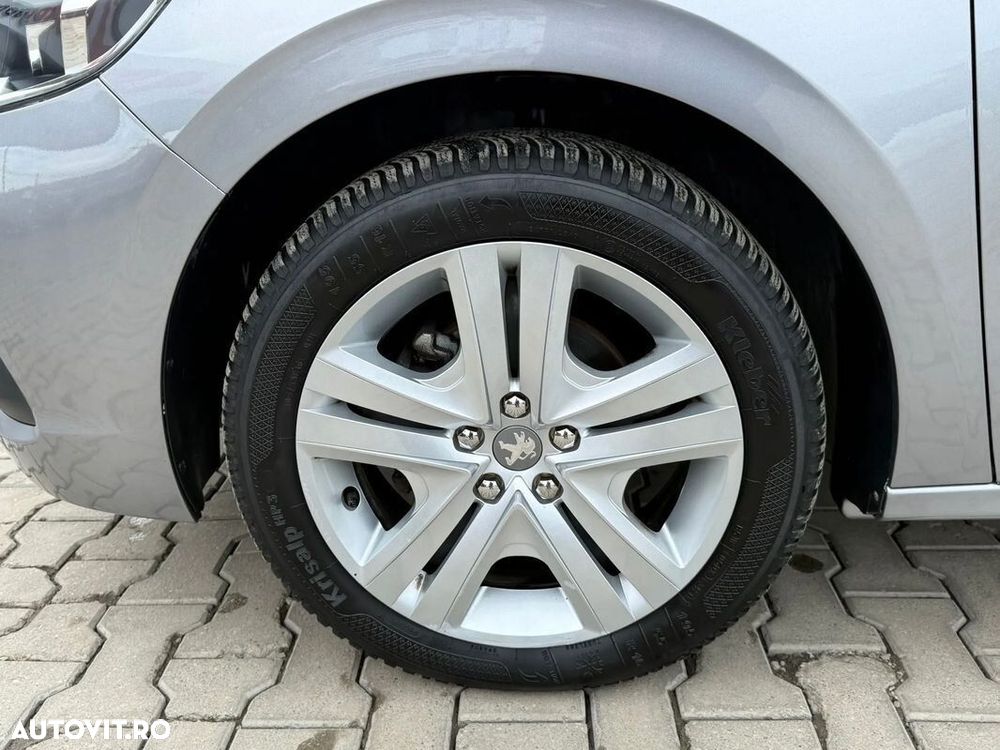 Peugeot 301 1.5 BlueHDI FAP Allure - 34