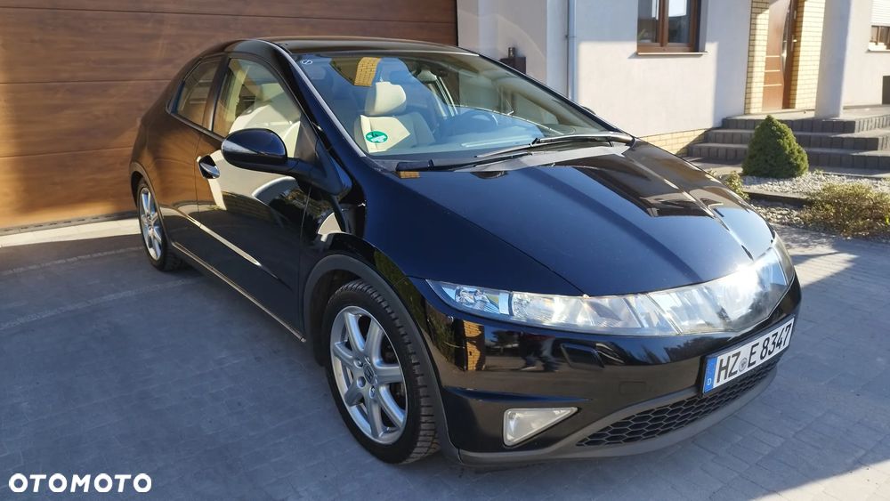 Honda Civic 1.8 Executive NAVI - 33