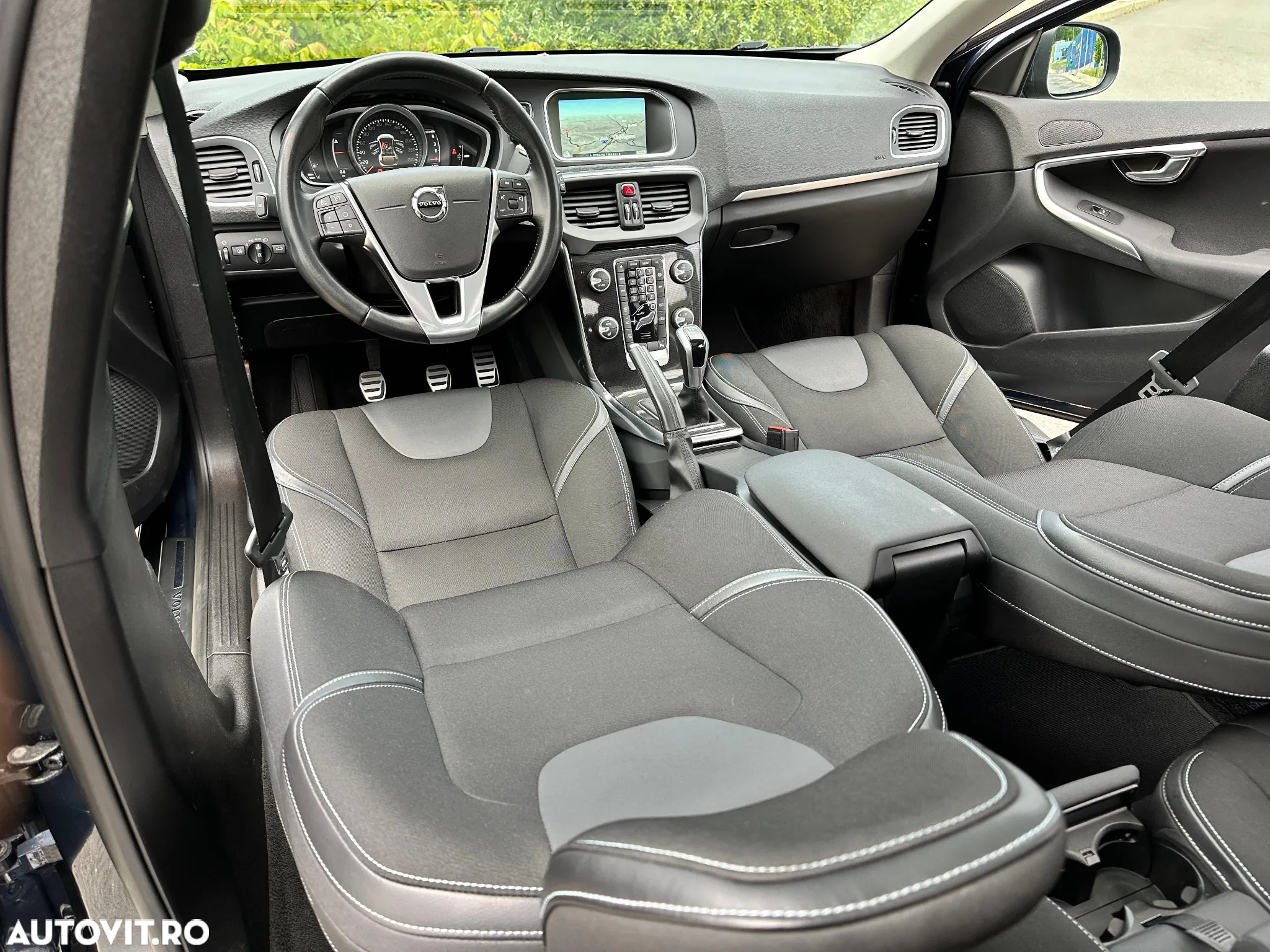 Volvo V40 D2 Summum - 22