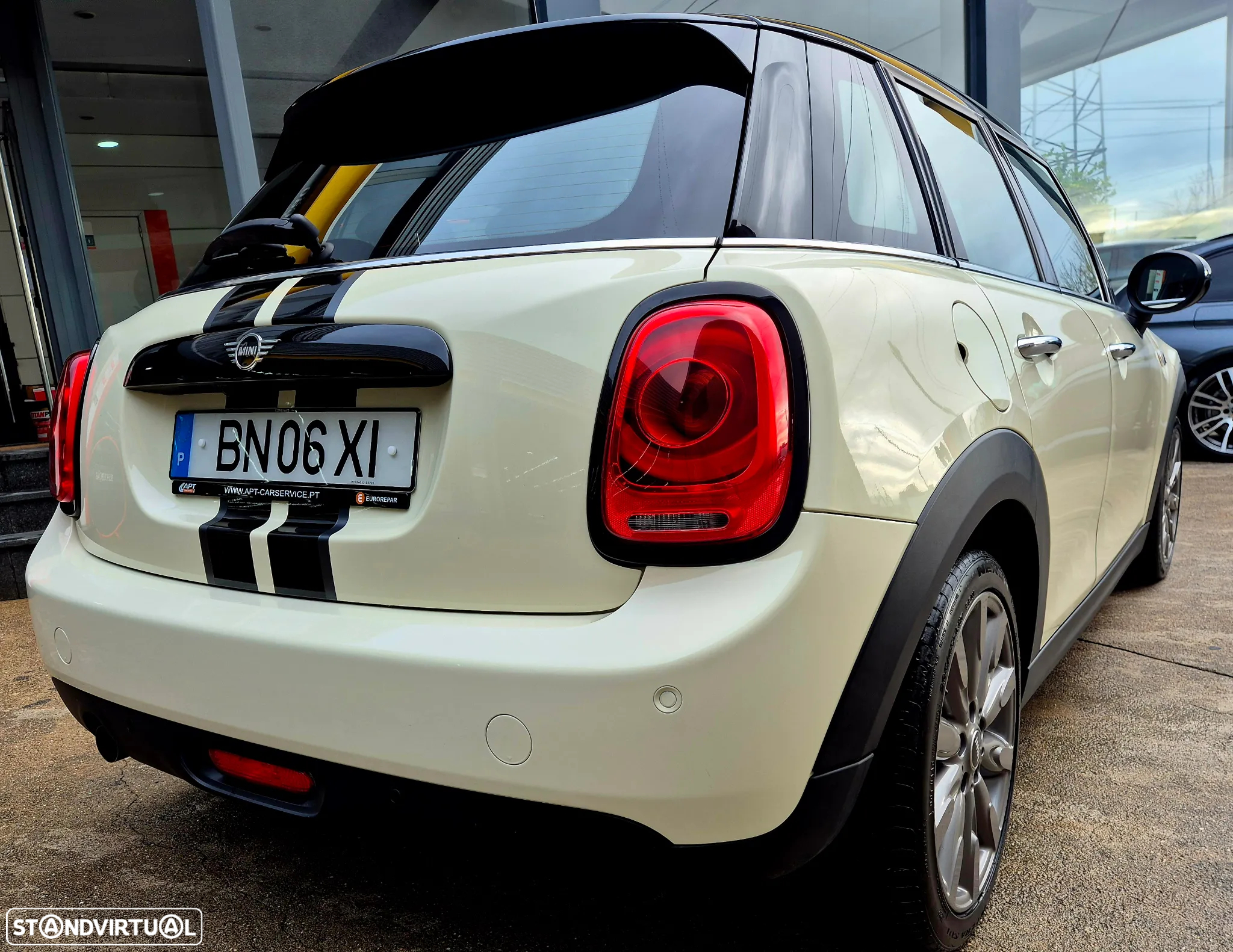 MINI 5 Portas One Auto - 9