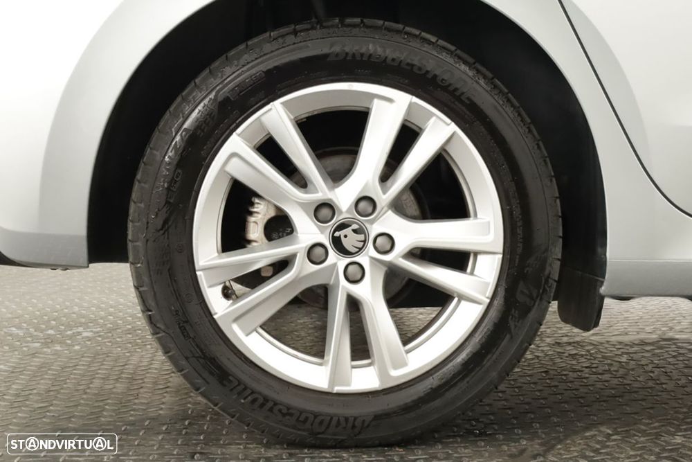 Skoda Fabia 1.0 TSI Selection DSG - 5